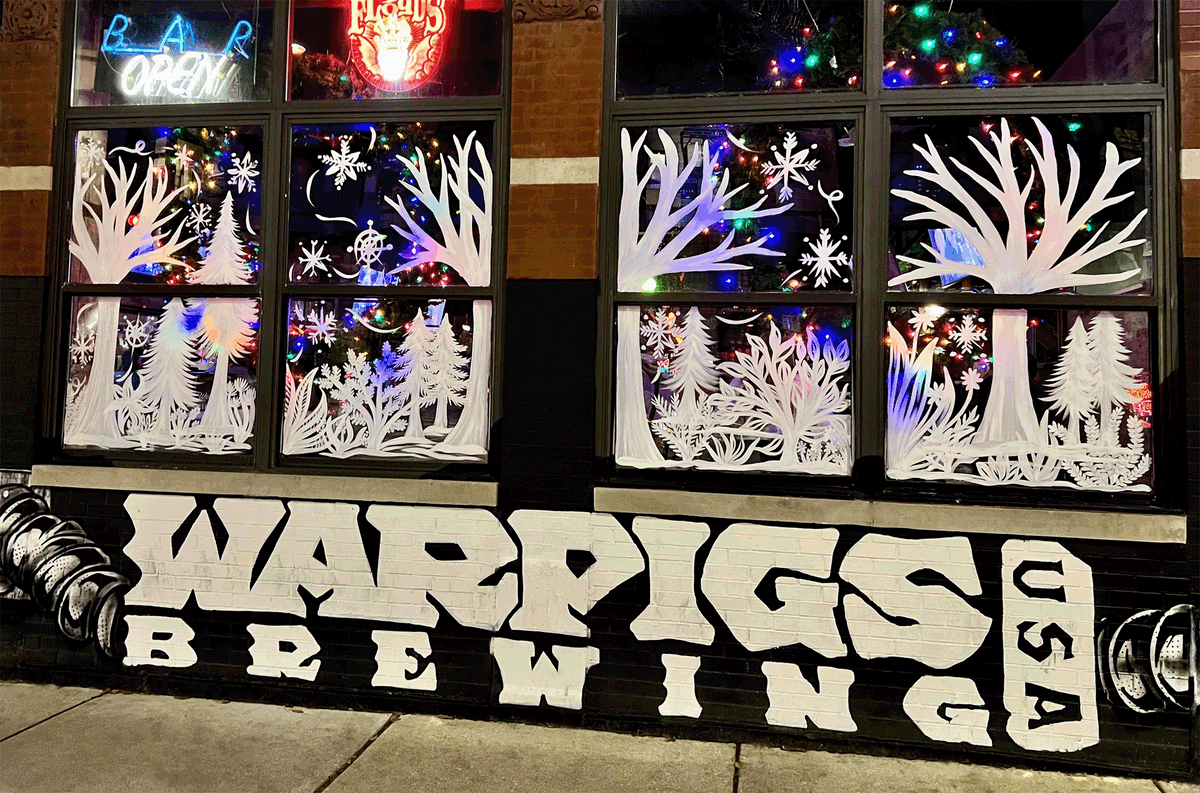 MacsWoodGrilled's tweet photo. We are ready for the holidays! The wreaths are up, the garland is strung, & the windows are decked with a lovely winter wonderland. Thanks to Audrey Jones of AB Art Chicago for the fantastic window art. Stop by for a Christmas beer & enjoy the view! #chicagobars #holidaywindows https://t.co/VuHjOhyAyc