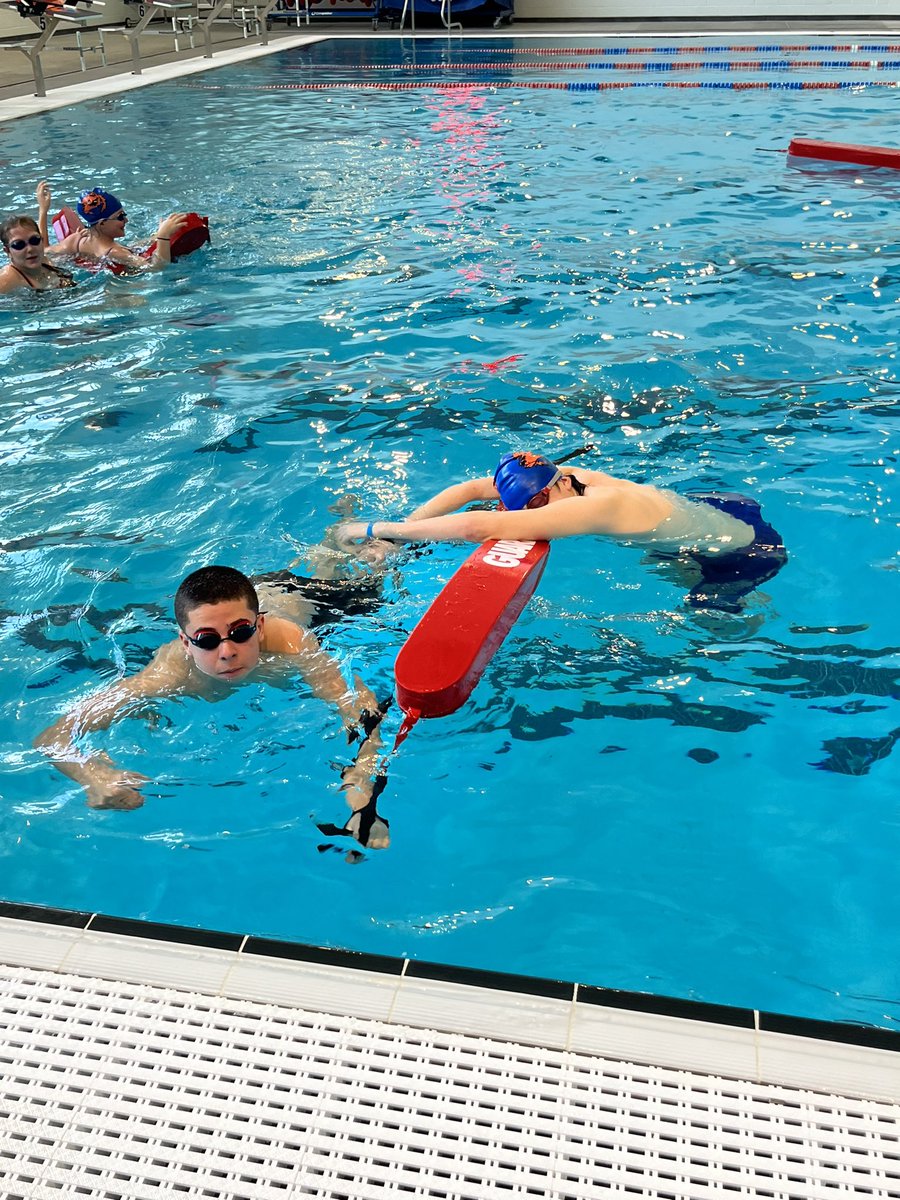 GorrinJM's tweet image. Today I had the opportunity to watch @OPS_Westview students in aquatics class practicing different saves they would use if they were lifeguarding. They also practiced interview questions to become lifeguards, career-readiness in PE? That’s right!