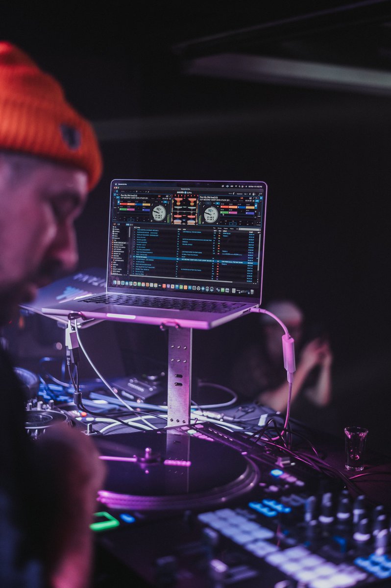 JONDECK1's tweet photo. MONTREAL tomorrow night at @barleritzpdb #mindflip #jondeck
#hiphop #montreal https://t.co/vwHA7GoFUX