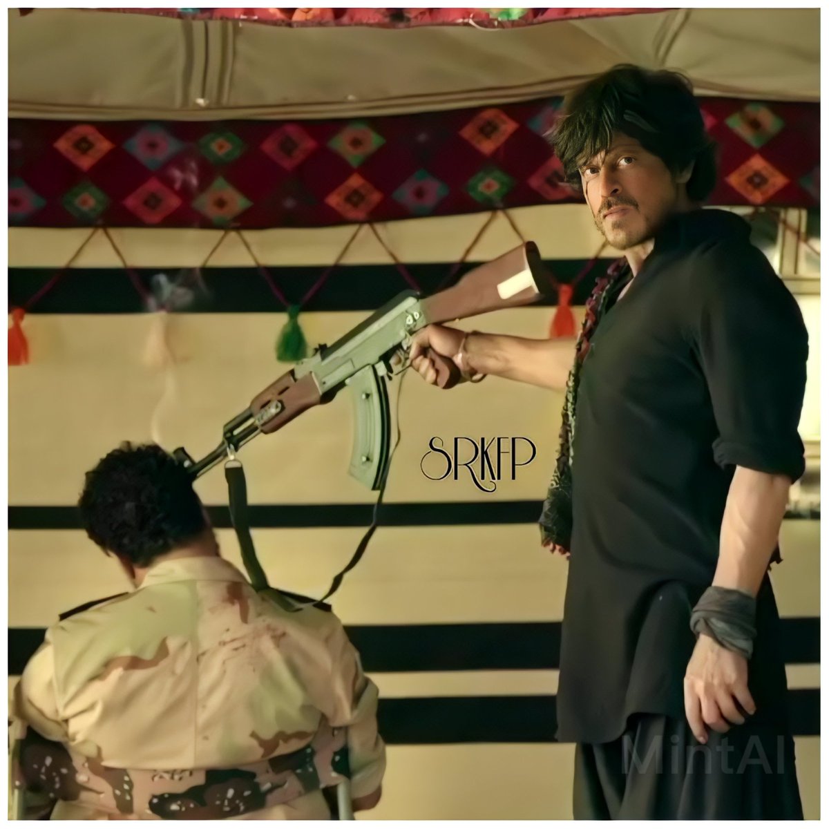 srkfanpage10's tweet photo. #DUNKI @iamsrk
#edit2 #fightingboy https://t.co/7zKbtbB6ox