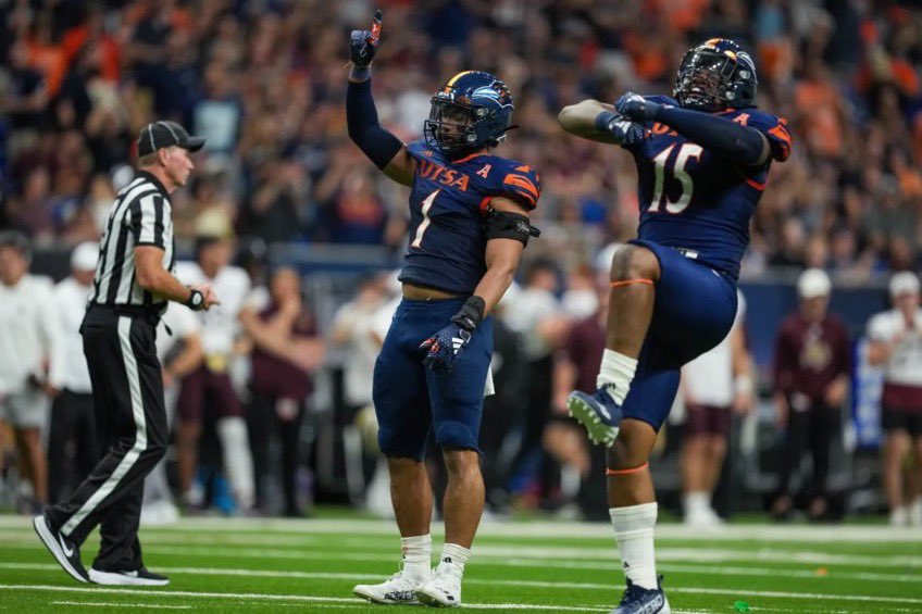 Robinson2Javan's tweet photo. Blessed to receive an offer from UTSA! @UTSACoachStad https://t.co/fyZztwirjC