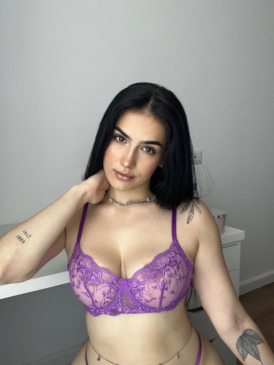 Care_Ivna69's tweet photo. @MadridXtra Take a look if you dare 😘 https://t.co/MdakDXOcSg