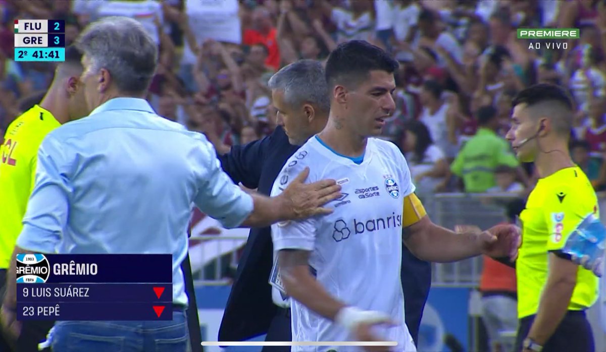 soccergfbpa's tweet photo. Luis Alberto Suárez foi substituído e encerrou a sua passagem pelo Grêmio 💙 https://t.co/Pt2V5pAM1T