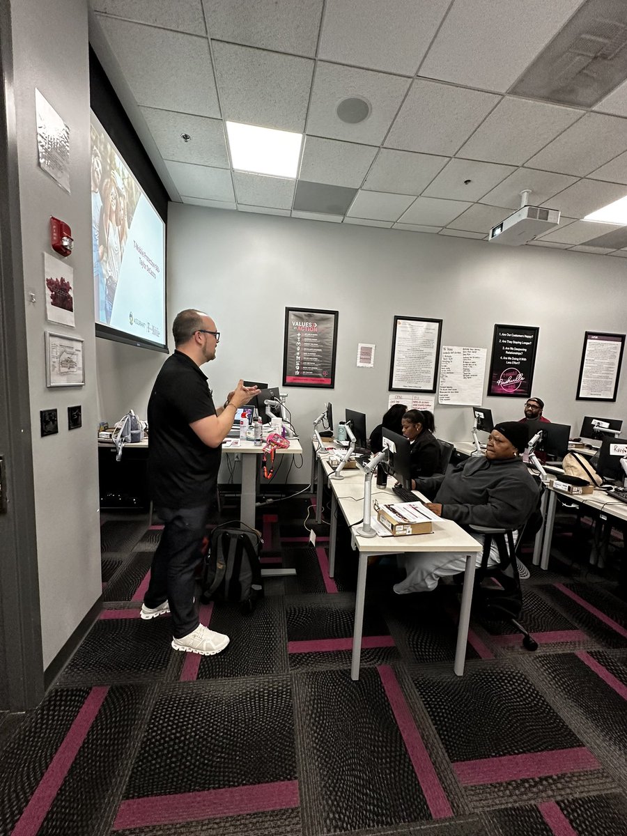 T_DeCastro's tweet image. Shoutout to @KendallWarren13 and the team at the Nashville CC for the warm welcome, as well as the opportunity to discuss the benefits of #Protection360 with their team of experts. Loved having the leadership of @OJP305 with me as well!