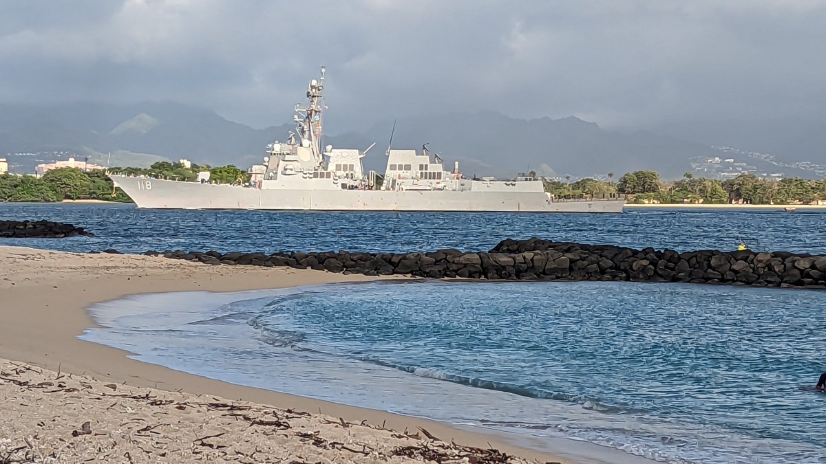 USS Daniel Inouye (DDG 118) Arleigh Burke-class Flight IIA guided missile destroyer coming into Pearl Harbor - December 6, 2023 #ussdanielinouye #ddg118