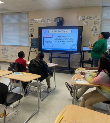 CookMagnet's tweet photo. Shout out to Mrs. Cornell for reteaching during her LSAE time. Reteach 101: Model the Thinking ! 👏🏾👏🏾 @TeamHISD @HISDNorthDiv @MrsCornell_ #WeAreTheCookStallions #LSAE #ModelTeaching https://t.co/nwdOUFHsab