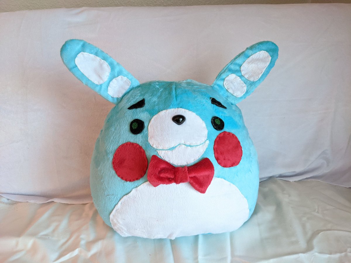 MeiRoseOS's tweet image. FNAF squishmallow