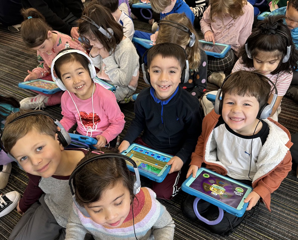 Meg Flajser tweet media