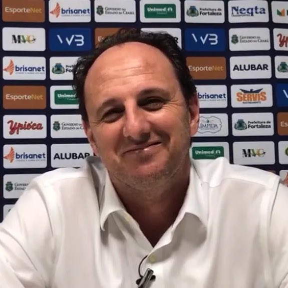 Ele é incaível, não tem jeito, são-paulino demais! Salvou o Bahia e ainda rebaixou o Santos que nunca havia caído. 🤩🇾🇪