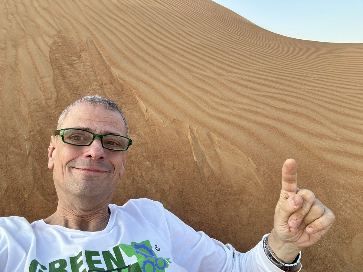 greenBXmachine's tweet image. Gotta get a pair of those glasses in green says @StephenRitz sending love from #UAE - from the Bronx to the world