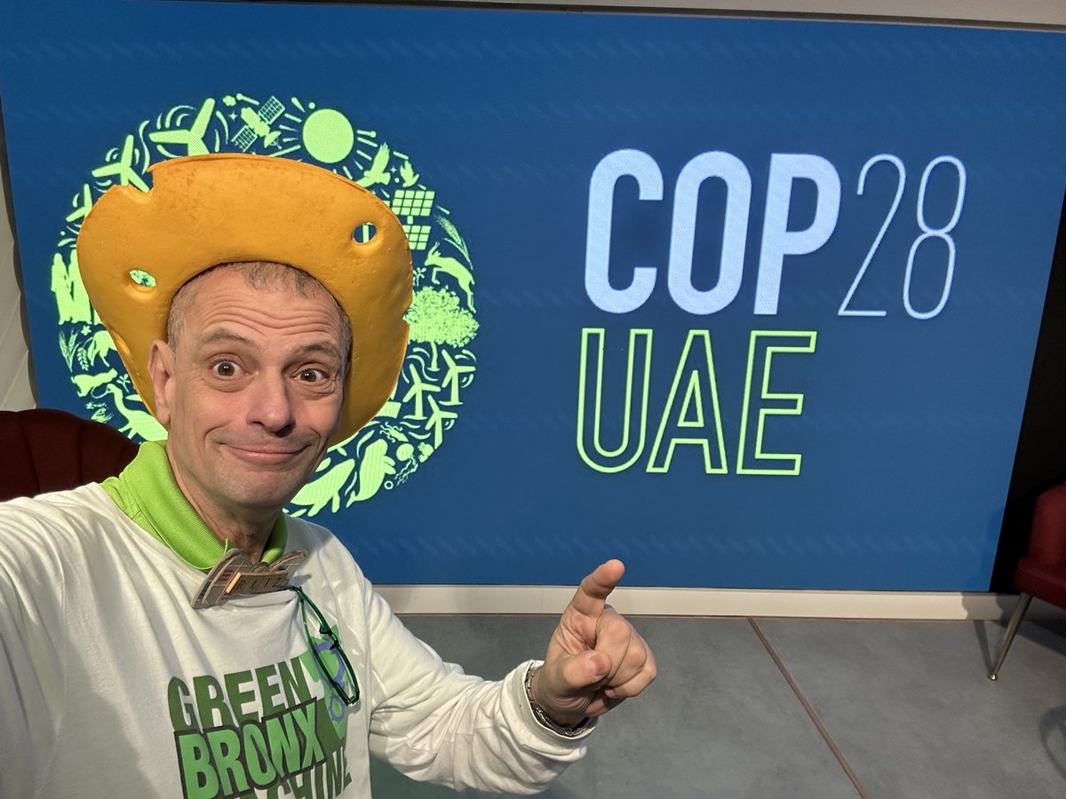 greenBXmachine's tweet image. Gotta get a pair of those glasses in green says @StephenRitz sending love from #UAE - from the Bronx to the world
