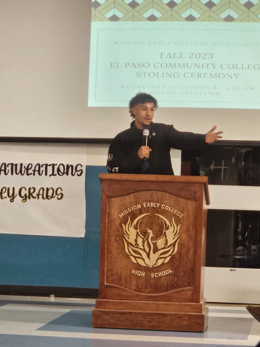 LGoldmann_AA's tweet photo. Congratulations Mission ECHS early graduates! Earning an associate degree while still in high school is such an accomplishment! @MECollege_HS @EPCCNews @SISD_HS https://t.co/wud429a185