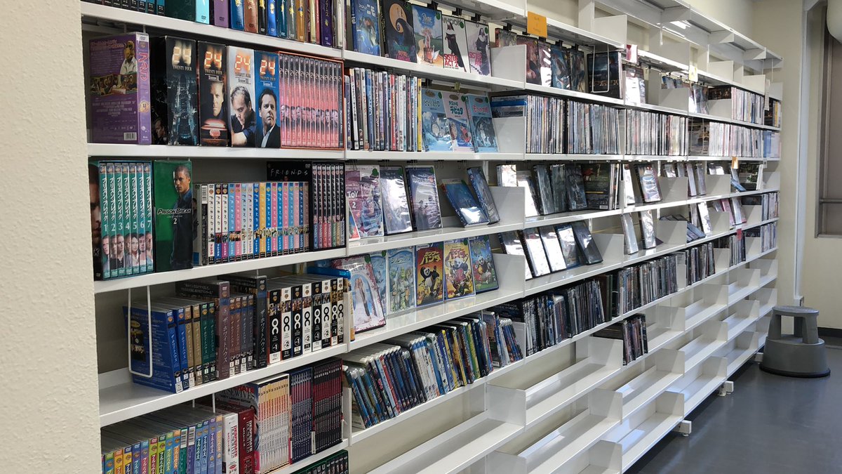 EpuuCommons's tweet image. Don't you come to EPUU Commons to see movies? We have a wide range genre of movies!