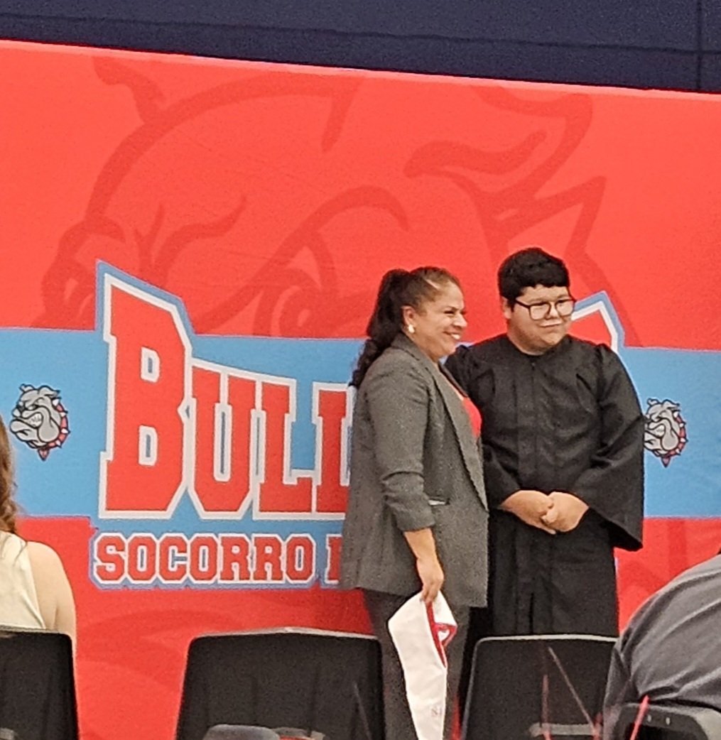 LGoldmann_AA's tweet photo. Congratulations to the Socorro Early College and Socorro HPA students who will be graduating with an associate degree from EPCC next week! Watch out world, these students are ready and determined to succeed! @Socorro_HS1 @EPCCNews @SISD_HS #TeamSISD https://t.co/O7fRntcixm