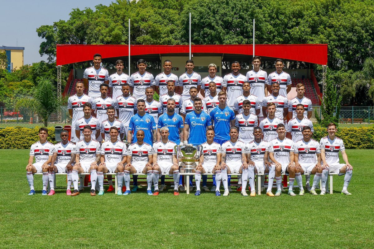 ✅ CAMPEÃO DE TUDO

✅ ÚNICO PAULISTA NUNCA REBAIXADO

✅ BRASILEIRO COM MAIS TÍTULOS INTERNACIONAIS

✅ TRES VEZES CAMPEAO DO MUNDO

✅ TRES VEZES CAMPEAO DA LIBERTADORES

SÃO PAULO FUTEBOL CLUBE

INCOMPARÁVEL! 🇾🇪