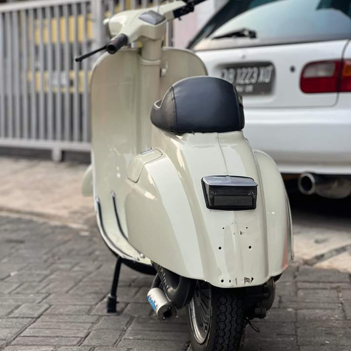 HoldenKlasik's tweet photo. jual 78jt 
special 1977
full paper
nopol L off 2003
Blok Standar Porting
Gigi 4 Speed Cif
Pengapian ET 3 Cone 20
Kruk As Mazzuchelli Cone 20
Karbu Koso 26
Kopling Seat Ferodo
Baut Kit Pengapian Mallosi
Knalpot Polini Banana

LOKASI SEMARANG
wa 081222285220 https://t.co/LwbrojYEkZ
