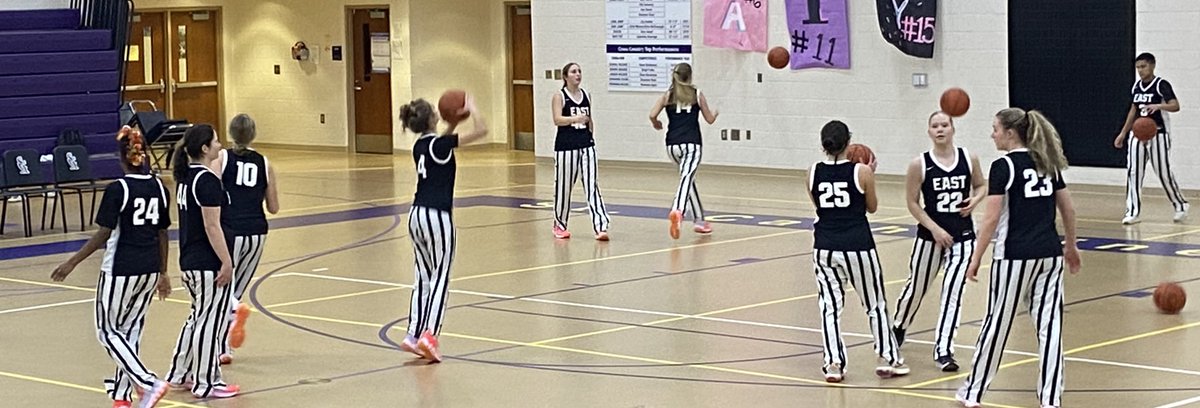 South Lyon East Girls Basketball (@beeast_girlsbb) on Twitter photo Lady Cougs lose a close one tonight. Anna Lassan <a href="/LassanAnna/">Anna Lassan</a> led with 14 pts. Megan Fannon @fanno31429 lit it up from the 3 with 12 pts.
Kasia Magryta <a href="/KasiaMagryta/">Kasia Magryta</a> and Brooke Moyer pitched in 5 pts each.
Nyla Lake making plays on both ends of the court. Lady Cougs lose a close one tonight. Anna Lassan <a href="/LassanAnna/">Anna Lassan</a> led with 14 pts. Megan Fannon @fanno31429 lit it up from the 3 with 12 pts.
Kasia Magryta <a href="/KasiaMagryta/">Kasia Magryta</a> and Brooke Moyer pitched in 5 pts each.
Nyla Lake making plays on both ends of the court.