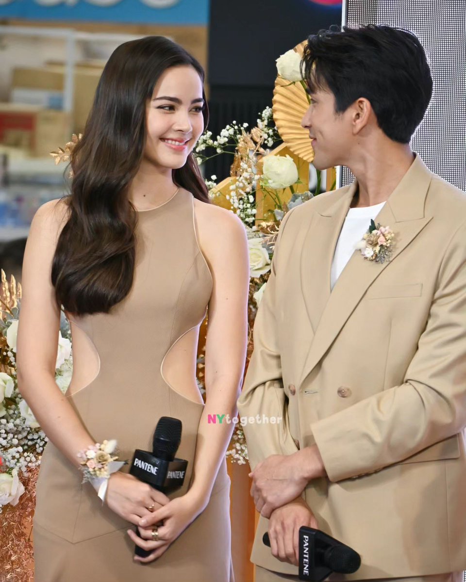 beauamis1's tweet image. #ณเดชน์ญาญ่า  งาน #แพนทีน  #Flowmate #คู่แท้ผมพลิ้วเด้งสวย
#PanteneFlowmate
 #PanteneTH
#ณเดชน์ #ญาญ่า 
 cr@nytogether 
Perfect Couple 👩🏻‍🤝‍👨🏽
รู้สึกแบบนี้มาตั้งแต่ปีแรกที่ได้รู้จักกับความ ณเดชน์ญาญ่า มาจนถึงทุกวันนี้ 😊❤️
#nadechyaya #nytogether 
#nadech #urassayas
