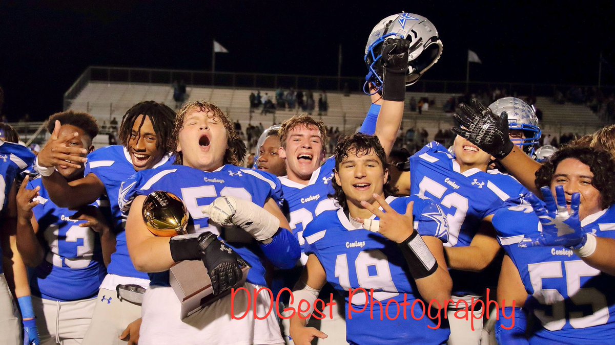 Photos of @EdnaCowboysFB @EdnaHighSchool vs. Blanco are uploaded in gallery “TXHSFB 2023” at 🔗 in my bio @Jimmie28Mitch #TXHSFB #FridayNightLights