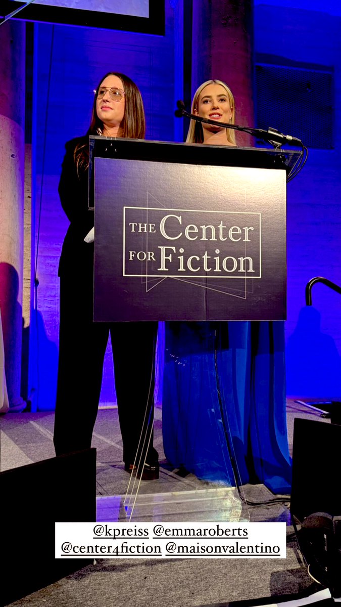 EmmaRobertsBr1's tweet photo. Emma Roberts &amp; Kara Preiss @Belletristbooks  no  Evento da  @Center4Fiction 2023 

#EmmaRoberts 
#belletristbook 
#center4fiction  #centerforfiction #maisonvalentino https://t.co/BcJQiz7tTj