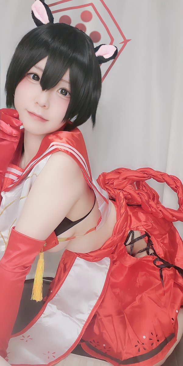 ブルアカ♡ツバキコスプレ ブルアカ』春日ツバキのコスプレイヤーが美ボディ再現すごっ