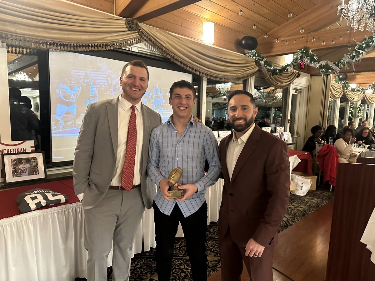 AWARDS 🔴⚪️⚫️