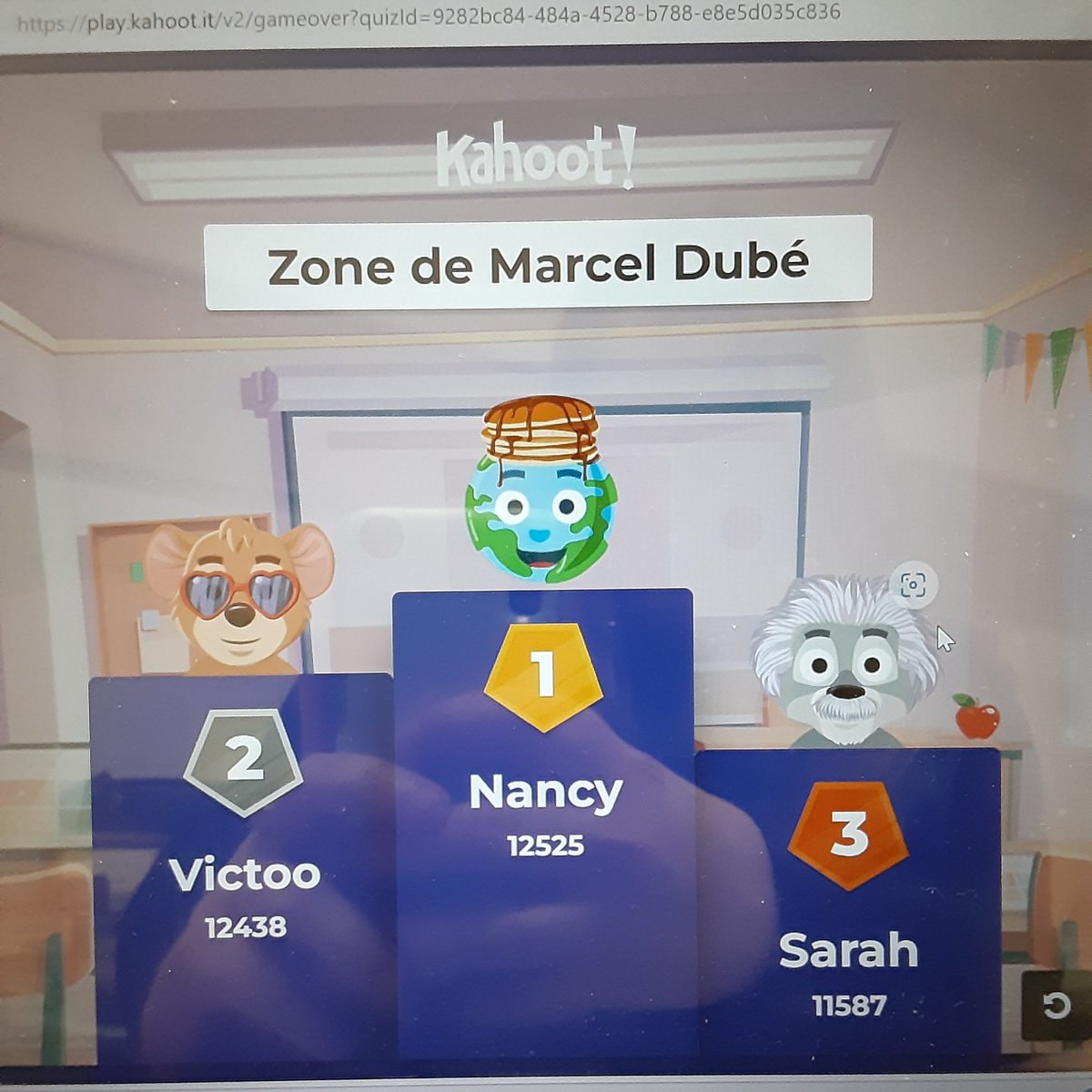 Boisvert_Ja's tweet photo. Félicitations aux grands gagnants de mon @Kahoot sur le premier acte de la pièce ZONE!

Du groupe #FRL1WT - 02:
@kpanan13, @royvic14  et @dulsar20 

Du groupe #FRL1WT - 01:
Olive &amp; Isabelle, Beatrice et Braddy

Vous aurez une récompense en classe demain. Bravo! :) https://t.co/Fusk1GH7Q9