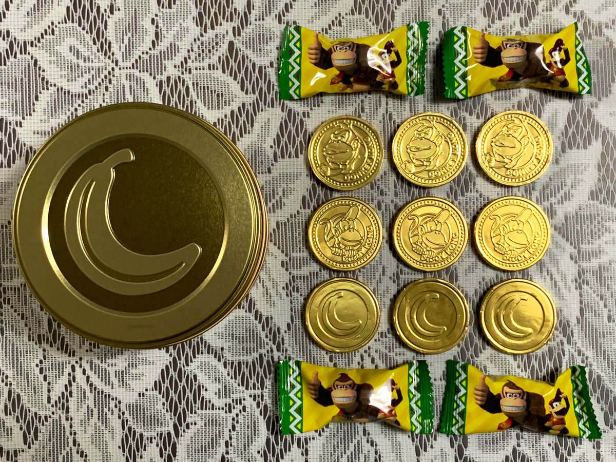 そして昨日先行発売されたUSJドンキーコンググッズより、DKバレル型アソートスナックとバナナコイン型アソートスイーツを購入しました。中のコイン 型チョコが可愛くて、剥がすのが少し勿体ないですね。DKバレルは貯金箱としても使えます。結構大きめなのでかなり貯まり ...