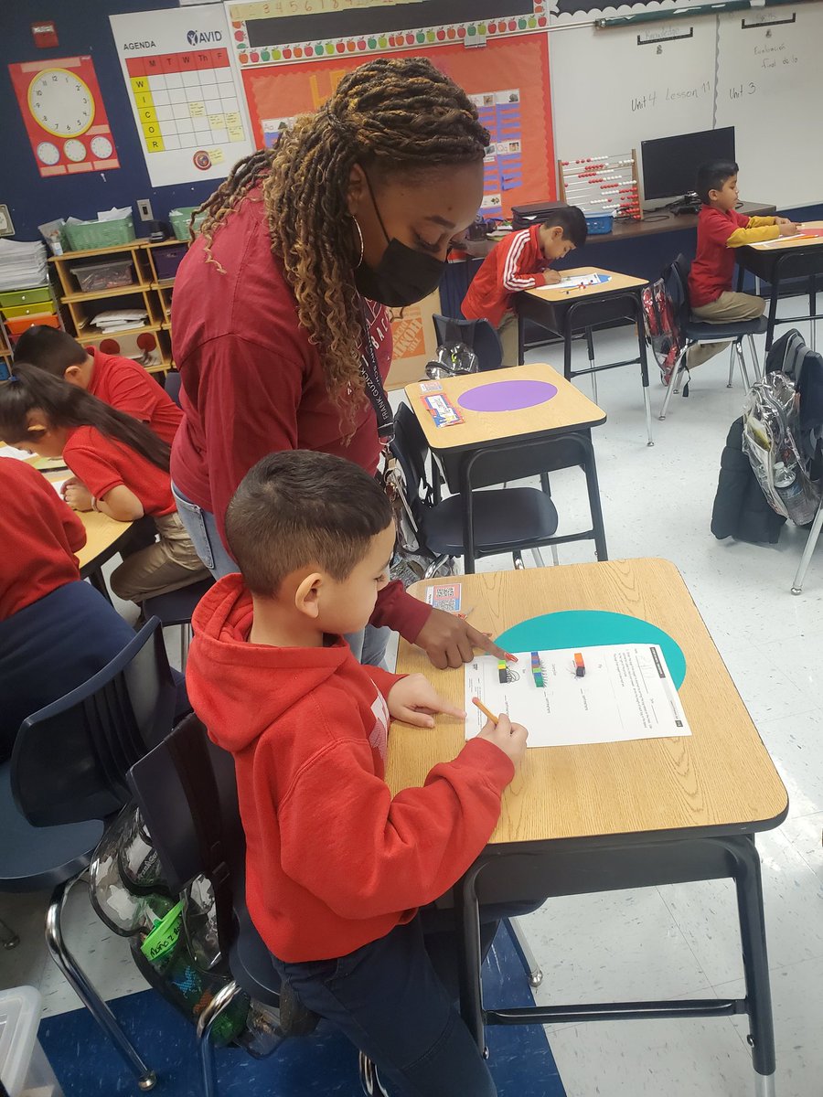 Our APs at Guzick ES always ready to jump in and coach and teach at a drop of a dime. Way to go AP Davenport for taking a few additional minutes during our walk to ensure every child achieved mastery on the concept. @MRamirezDISD <a href="/GuzickES/">Guzick Elementary</a> <a href="/DallasISDSupt/">Dr. Stephanie S. Elizalde</a>