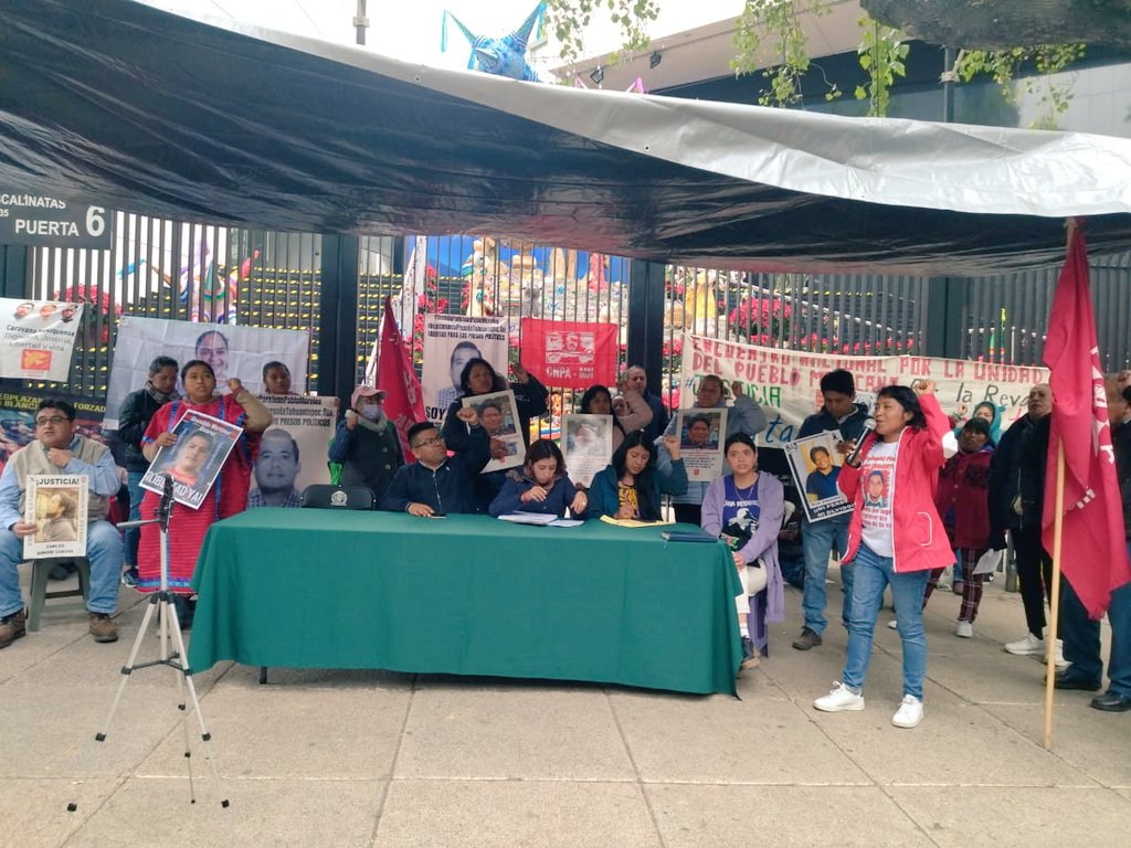 CDHAntonioEst's tweet photo. 👉🔴En transcurso en este foro en el marco del día internacional de los derechos humanos, una deuda histórica con las comunidades, organizaciones, personas defensoras en México.
@senadomexicano @CNDH https://t.co/XaS2UJzZRH