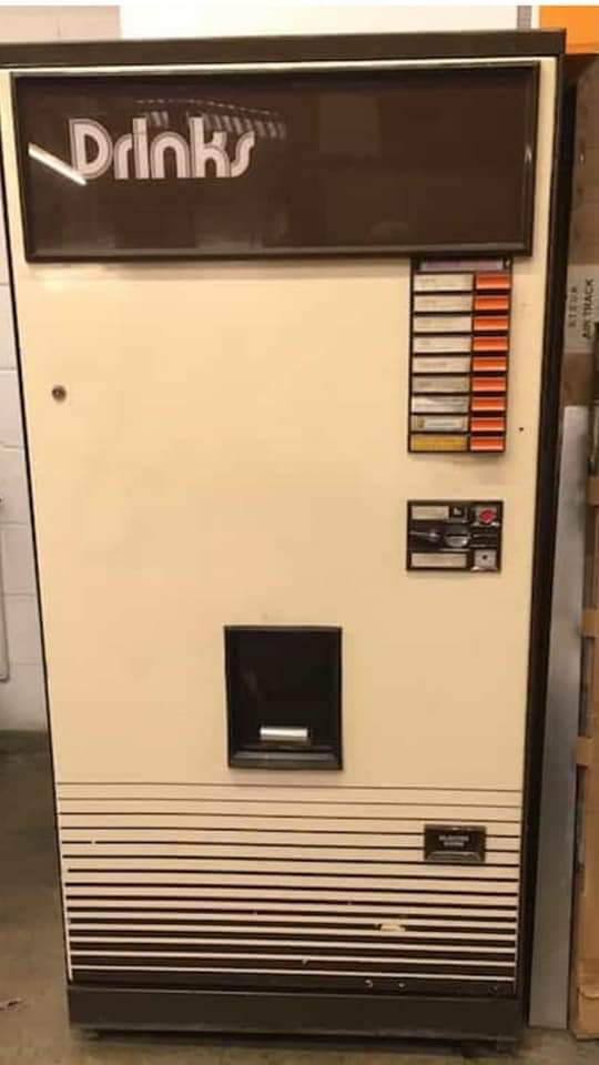 memorialdevice's tweet image. 3p for Bovril. With a rolled up towel under your arm, smelling of chlorine 🙏