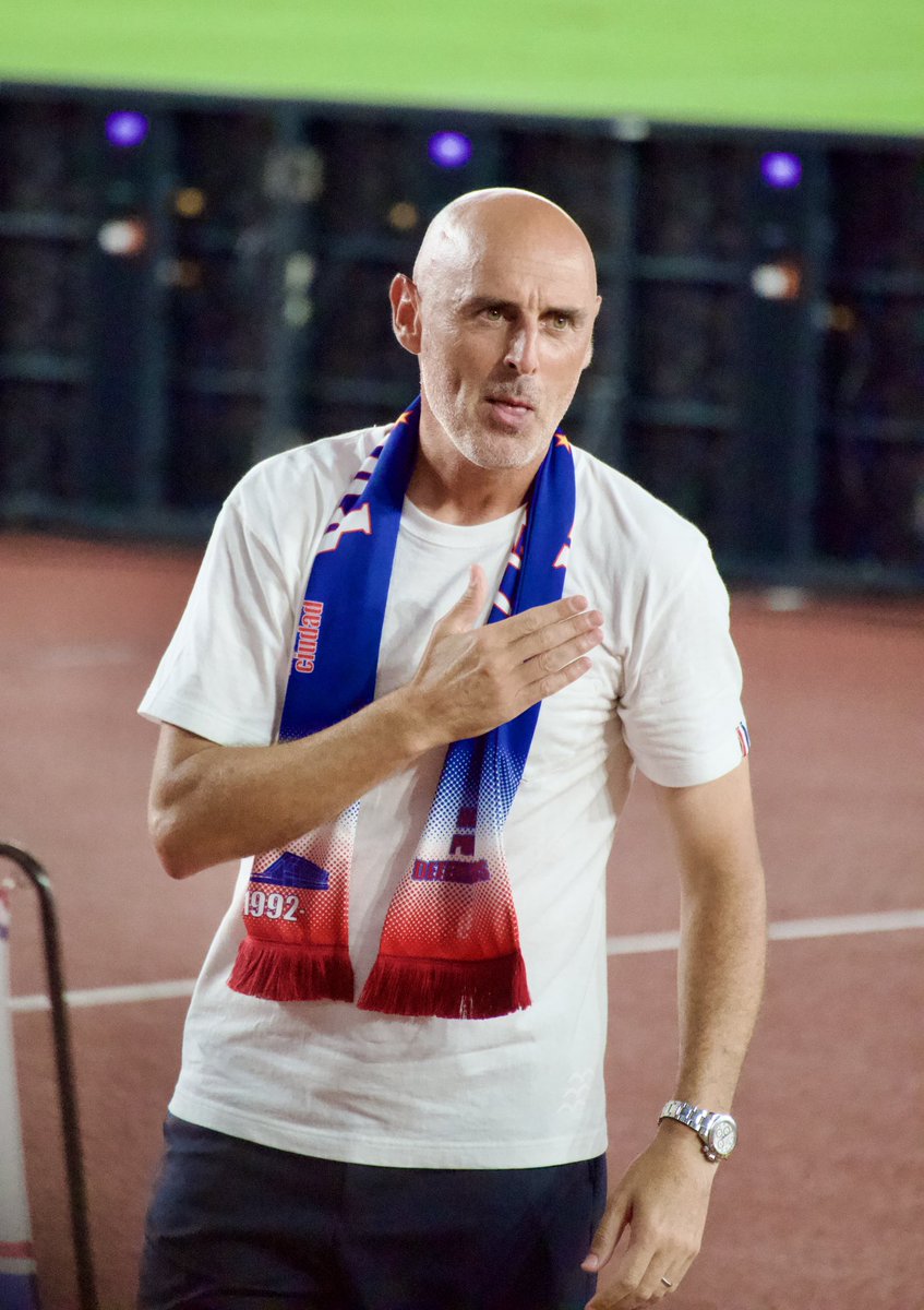 honey25fm6's tweet photo. Thank you, Kevin!!😭
Wherever you go, we are Marinos family.🇫🇷
Good luck with your next step!
#fmarinos #kevinmuscat https://t.co/Q6p3plX7gG