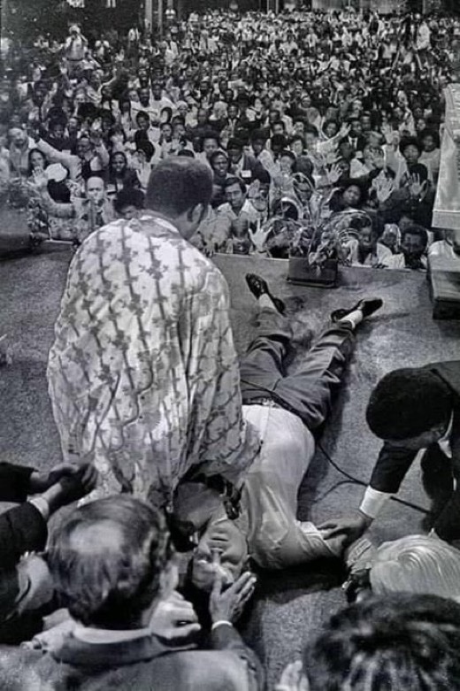 Story Of Bishop BENSON IDAHOSA All you need to know about the man Open and Read