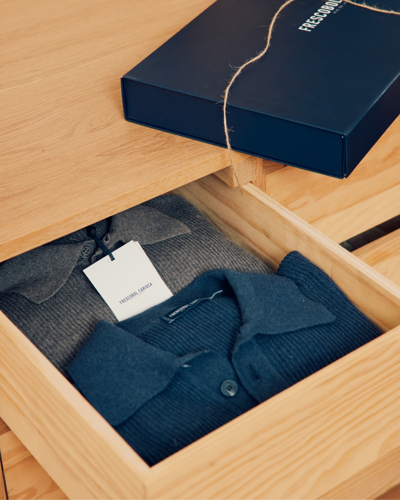 Crafted to withstand seasonality, these are gifts you can rely on. Order by the below dates to receive on time for the big day:

US and ROW: 20 December
UK and EU: 21 December

frescobolcarioca.com