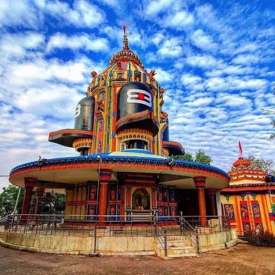 Beautiful Patora Dam Yogeswar Shiva Temple 
 Nuapada District, Odisha, BHARAT (India) 

#महादेव 🚩

#AncientTemple
#incredibleindia 
#सनातन_धर्म