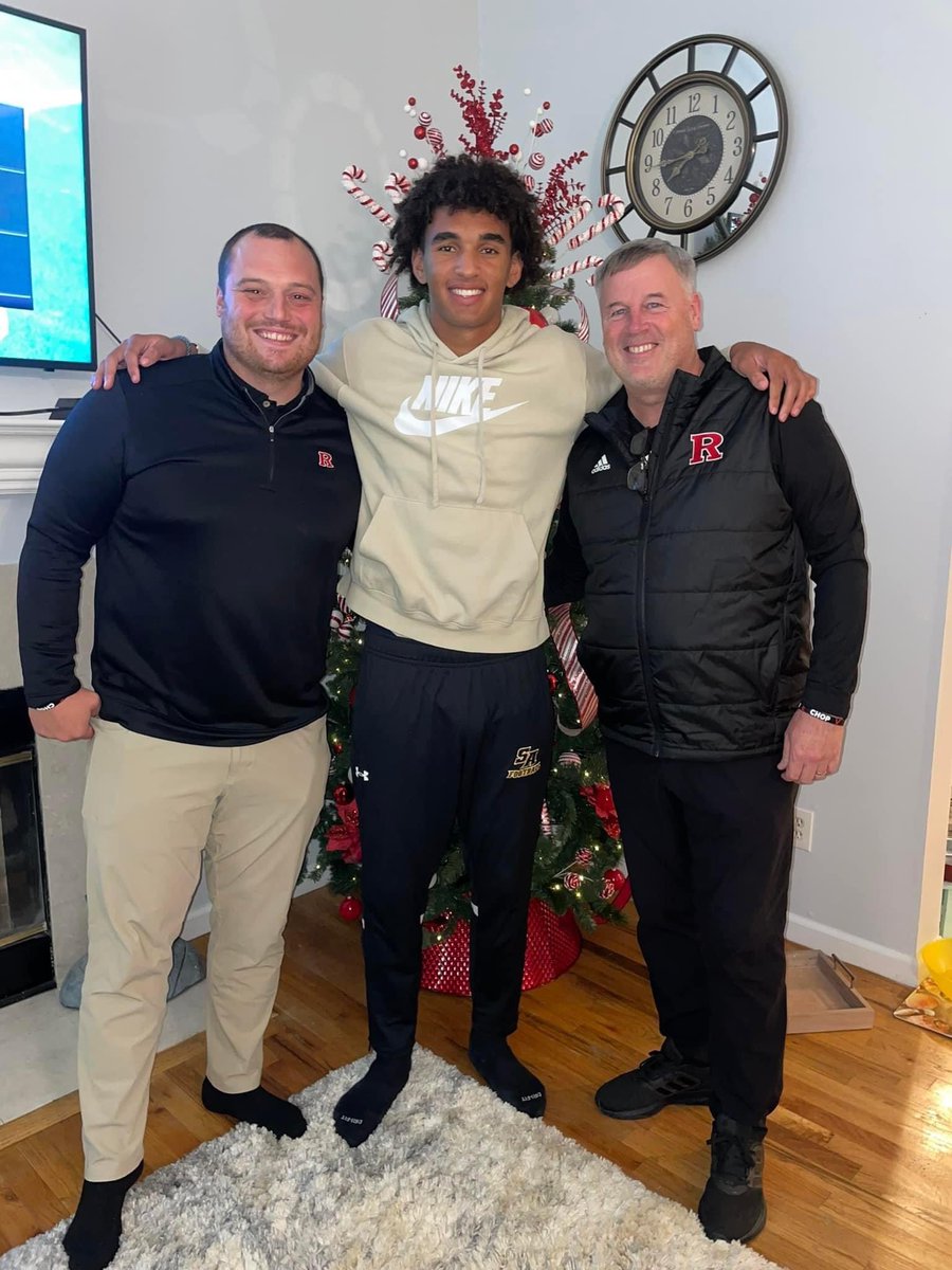 #Rutgers Football sent assistant coaches Scott Vallone and Dave Brock yesterday to see Four-Star commit @kj_duff. 👉 bit.ly/48oob1V