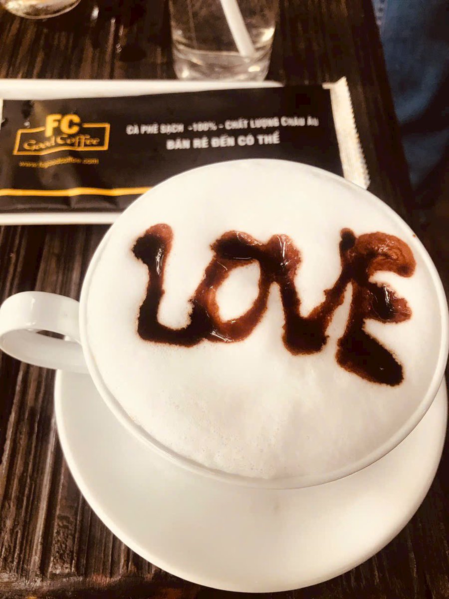 CelricTran's tweet photo. “Ban ngày đi làm đã quá mệt mỏi. Tối về muốn ngủ một giấc cho nó đã vậy mà còn nằm mơ thấy đang đi làm…” 🥲🤣😅
Làm ly cho tỉnh…😍 
Chúc cả nhà cuối tuần vui vẻ!

#fcgoodcoffee #coffee #coffeevietnam https://t.co/512FT9YVMN