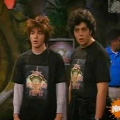 yo y mi bro despues de jugar 10 horas al fortnite en la nueva season