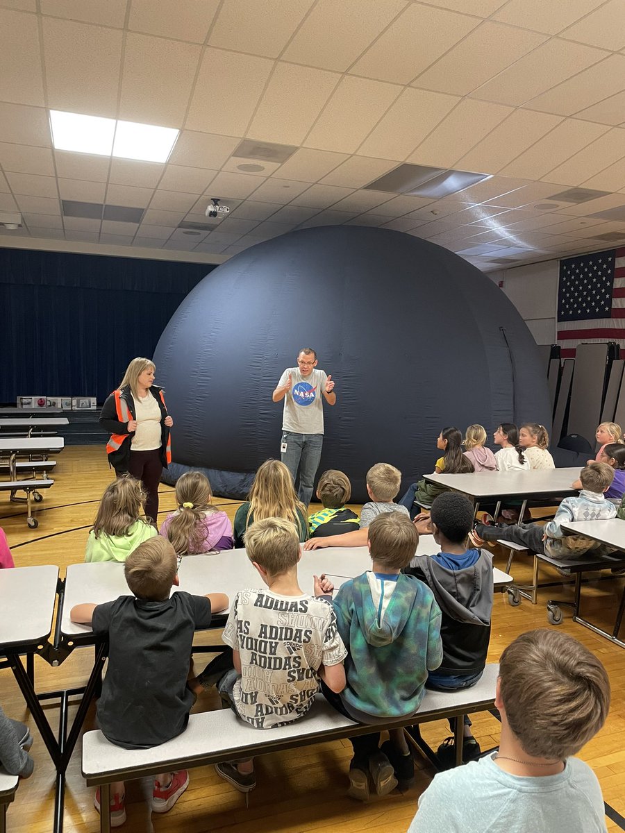 Thank you @CUES4Training for bringing the planetarium to our school. We are so lucky to have the resources offered by CUES! You are amazing! #seviersdstrong #mesisthebest #mesjrrams