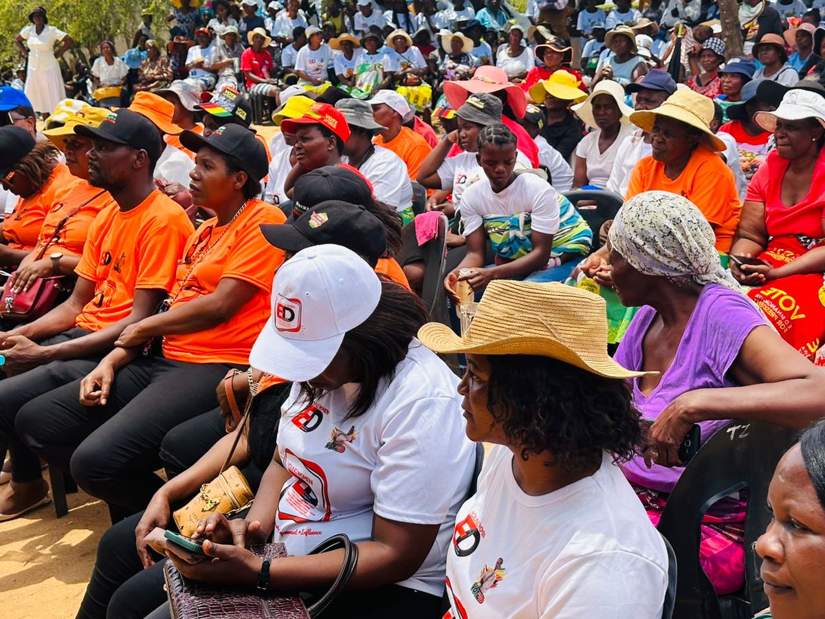 DadlynM's tweet image. I've never seen any other political party besides ZANU PF who makes strides daily to keep up with its members. 

#Sandie will win because she can win.
9 Dec we go dine &amp;amp; wine