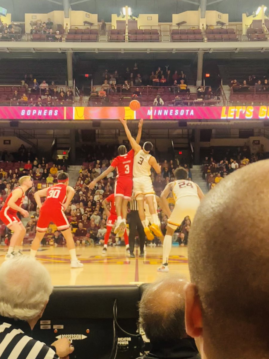 Jon_Twice's tweet image. Let’s keep showing up #GopherNation