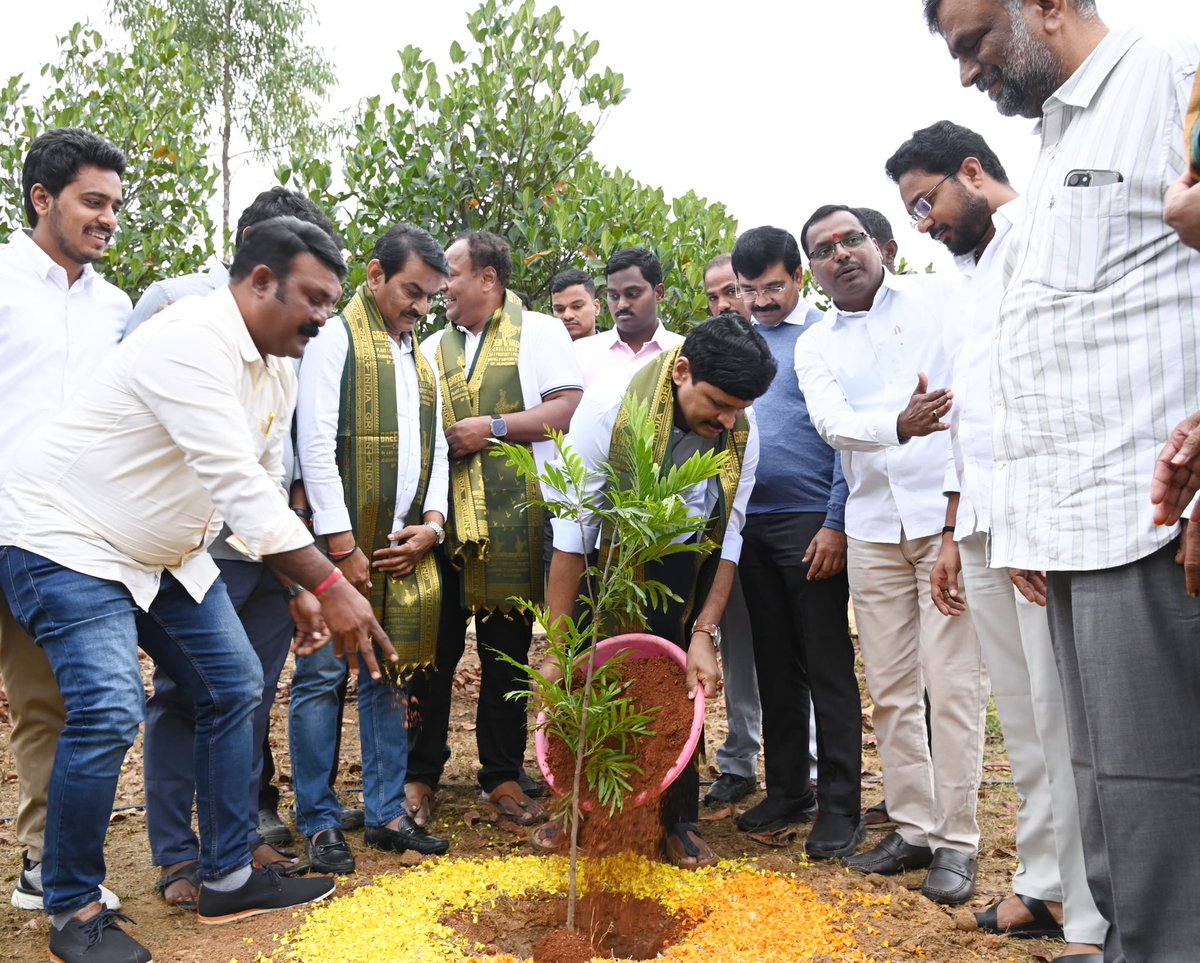 SantoshKumarBRS's tweet photo. The #GreenIndiaChallenge is a dynamic initiative that aims to #Plant trees, #Protect our environment, and #Promote sustainable practices. This movement emphasizes that creating a green India is an ongoing process, where each act of planting contributes to the collective effort of safeguarding and nurturing our planet for future generations. 
Did my part by planting a sapling as part of #GreenIndiaChallenge initiative on my birthday today.