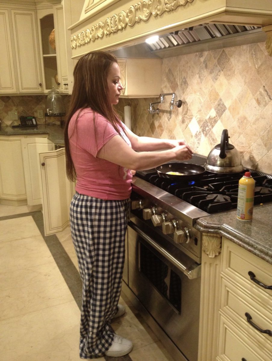 Throwback Jenni tweet media