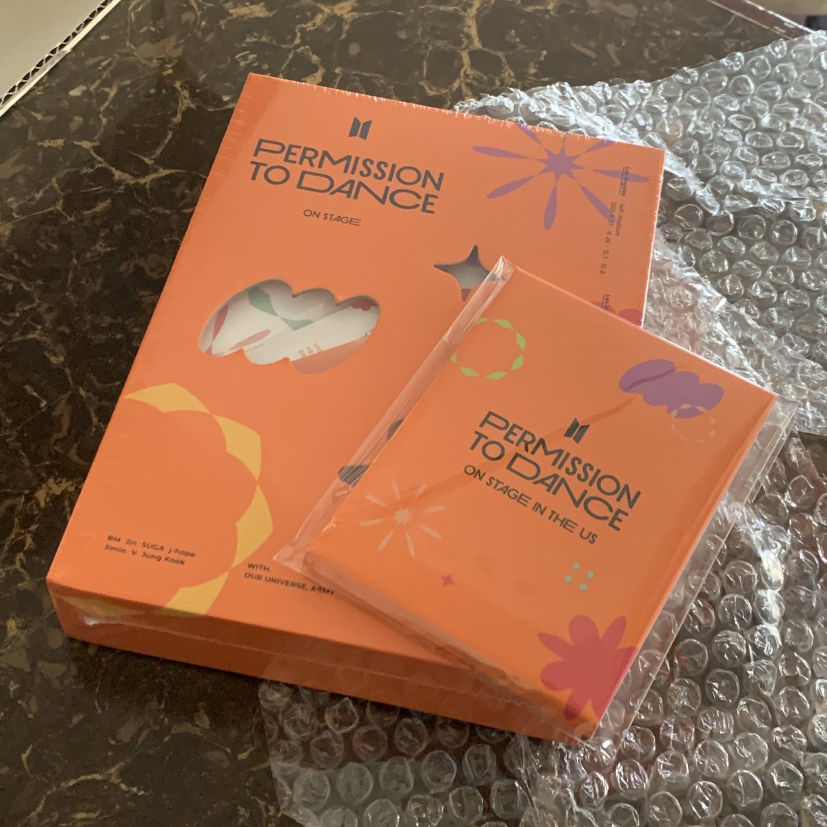 burrikoo's tweet photo. #koocarteud — ptd in us tingi

ptd is onhand already! will continue unboxing later after i finish my afternoon classes :) thank you https://t.co/mF26goz1x0
