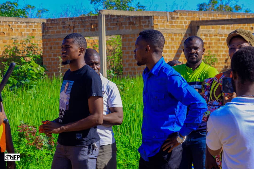 TeddyMkawanga's tweet photo. Réhabilitation du courant électrique dans 2 nouveaux quartiers dénommé PLATEAU KAMARENGE et GCM MUNGOTI, œuvre signé le président territoriale de l'AFDC Me @lebonsapu1 Lebon SAPU
#N20
#N76
#N123 https://t.co/qbEI4GTv4E