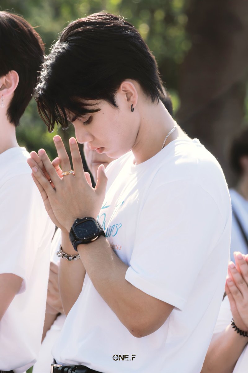 OnlyOneFort's tweet photo. Wish you all the best.🙏🏻💕
@fort_fts

Waiting for you @ มหาสมุทร🌊

#บวงสรวงต้องรักมหาสมุทร 
#FortFTS #ComeFortZon #BabyFeat https://t.co/w2ln9VkjoE