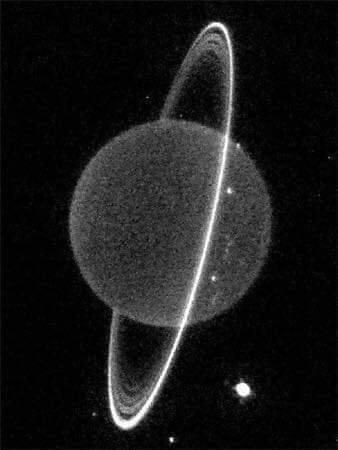 Amazing_Xcience's tweet image. Infrared Uranus, its rings and Moons captured by the monster 🔭 10 meter W. M. Keck Observatory Telescope in Hawaii