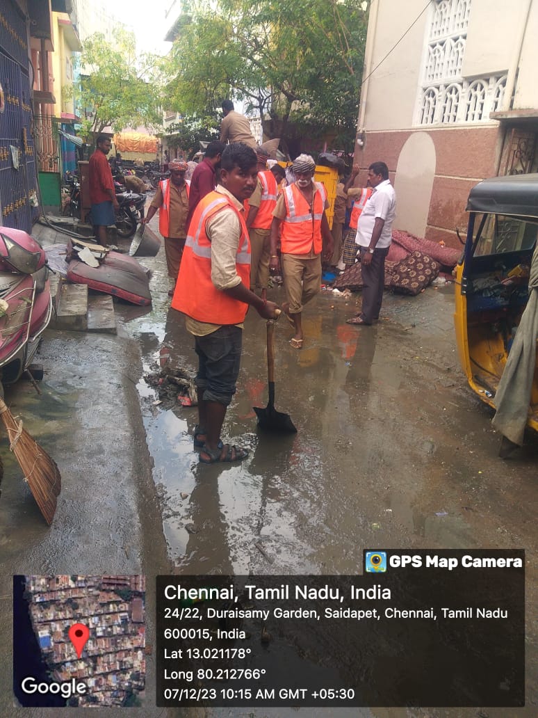 SbmMdu's tweet photo. #IndiaVsGarbage #SwachhBharatMission #SwachhSurvekshan2023 @SwachhBharatGov
@MoHUA_India @Secretary_MoHUA @RoopaMishra77
@CleanToiletsCampaign @SwachhBharatGov
@mygovindia @KN_NEHRU @SDMeena_IAS
@mawsTamilnadu Madurai Region # Michaung cyclone # Relief Work https://t.co/sxgwGGvYei
