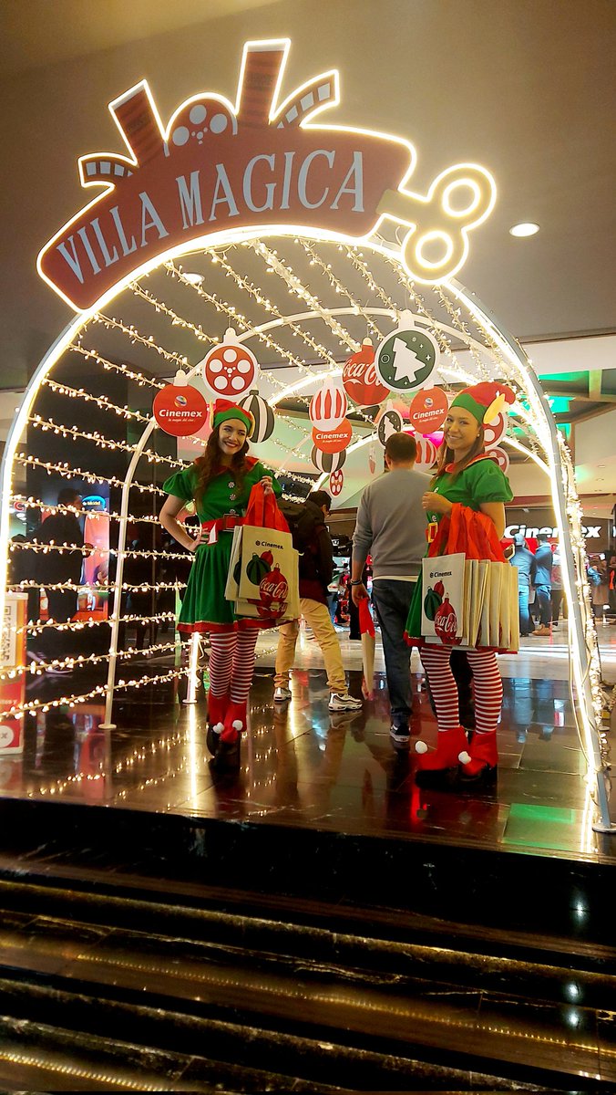 MovieCrazyP's tweet photo. “Navidad Cinemex, Una Navidad como ninguna”
Ha iniciado la temporada más mágica del año y no hay mejor lugar para disfrutar de la magia que la Villa Mágica #CocaCola en #Cinemex.
¡Ven y disfruta los Clásicos de #Navidad Cinemex y el nuevo sabor de palomitas #Canelitas! https://t.co/m3t16BQIWG