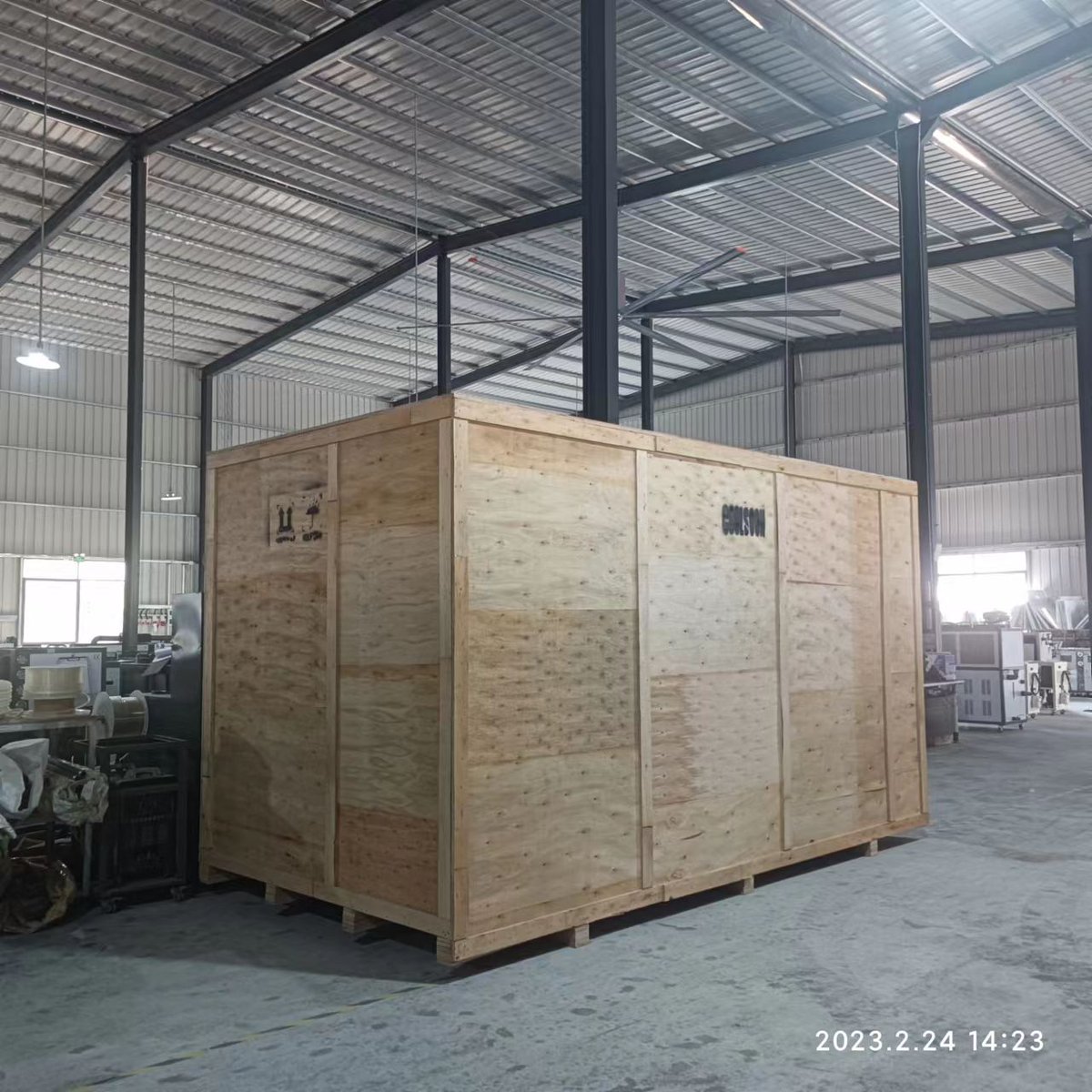 CoolsoonChiller's tweet photo. COOLSOON Chiller use wooden case packing,to prevent the goods from damage during transportation.#COOLSOON #aircooledchiller #chiller #chillersystem https://t.co/wndWTA08Jv